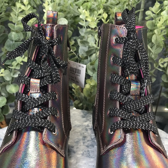 Brash Jet Fashion Lug Boots Iridescent Bronze Zip & Laces Combo Girls 5 NWT&NIB - Picture 3 of 10